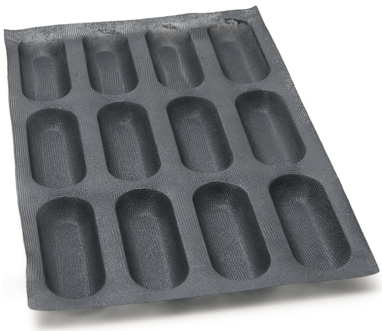 תבנית פייבר סיליקון 60/40 ס"מ  מחורר 15 שקעים(לחמנייה מאורכת) MAE