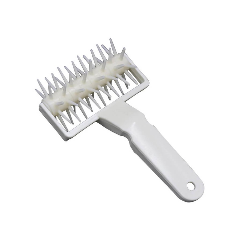 גלגלת קוצים לבצק  פלסטיק 13 ס"מ