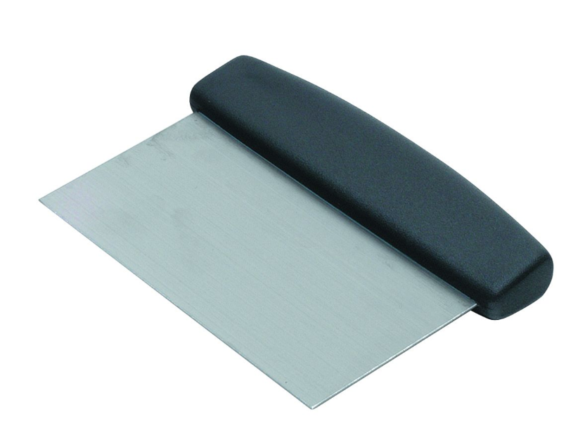 שפכטל נירוסטה מרובע /חותך בצק ידית פלסטיק  15X7.5 ס"מ