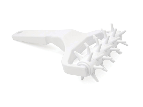 גלגלת קוצים לבצק  פלסטיק 13 ס"מ