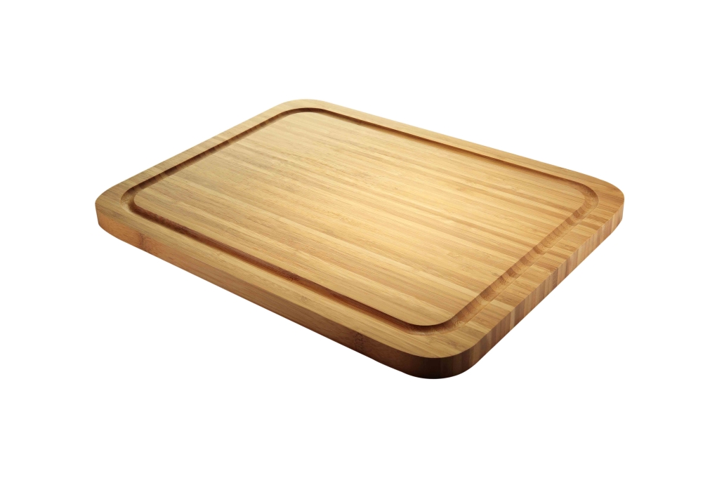 קרש חיתוך במבוק 33/25 ס"מ עם חריץ ניקוז נוזלים א.קיטשן