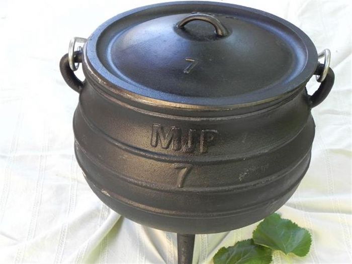 פויקה 6 יציקת ברזל 17.5 ליטר (עד 22 סועדים) יציקה