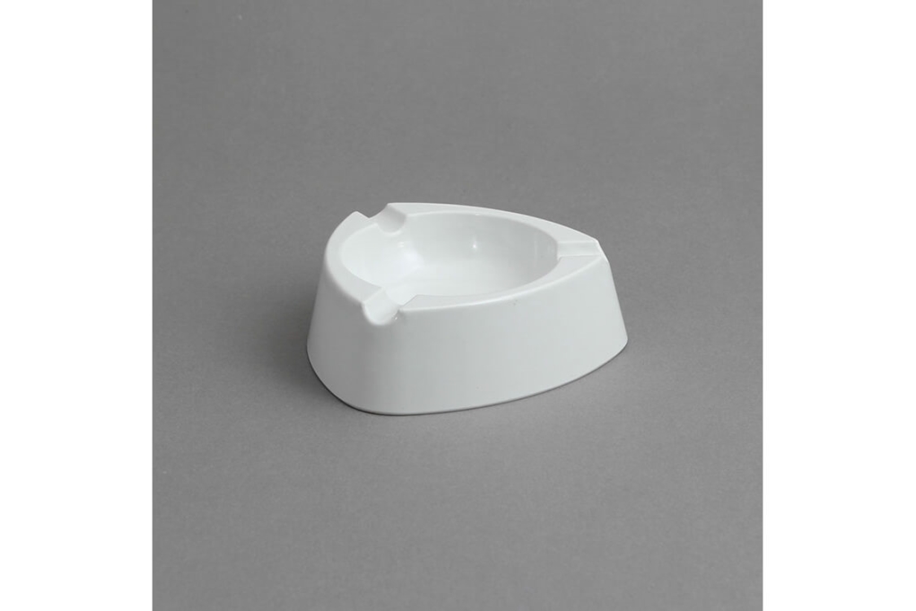 מאפרה משולשת 105 מלמין לבן EFAY