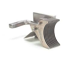 דוחף/סט למלות כולל ידית לפורס עגבניות "1/4 NEMCO