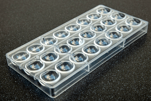 תבנית שוקולד חצי כדור פוליק' 24 שקעים chocolate world CW1217