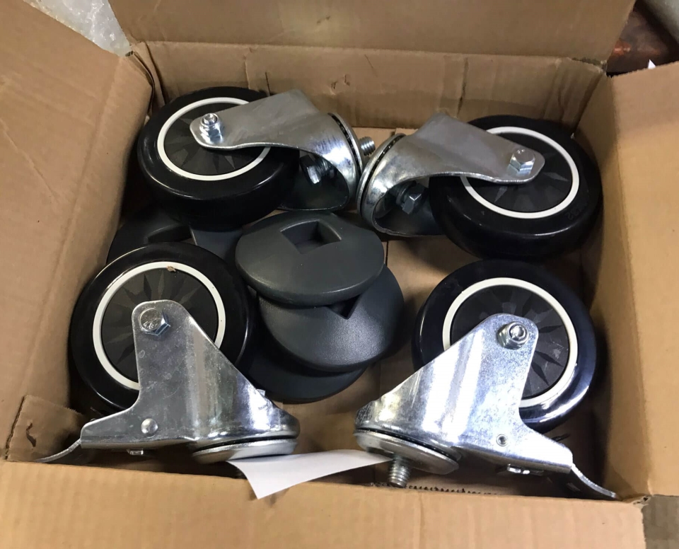 "נטו"-קיט / סט 4 גלגלים  4"   פוליאריטן שחור פס לבן מתאם בורג M12 "נטו"