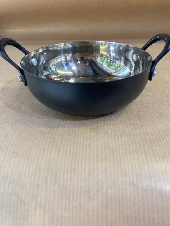 מחבת הגשה 13 ס"מ שחור גבוה 6/12