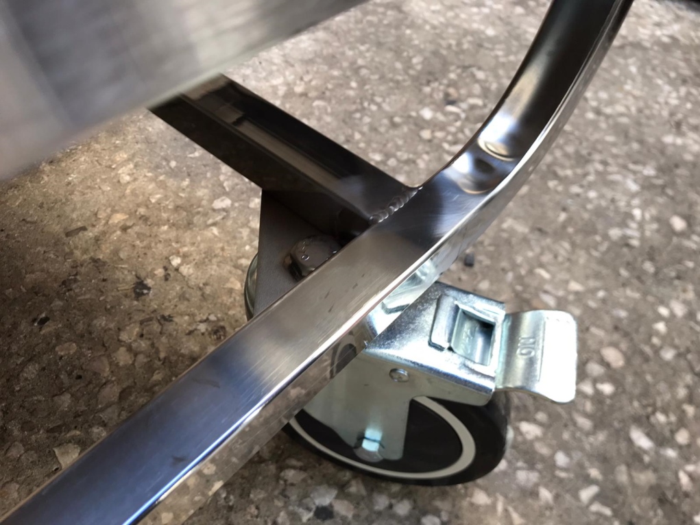 עגלה נירוסטה 4 קומות מדף 53/83 גובה 130 ס"מ פרופיל הפוך