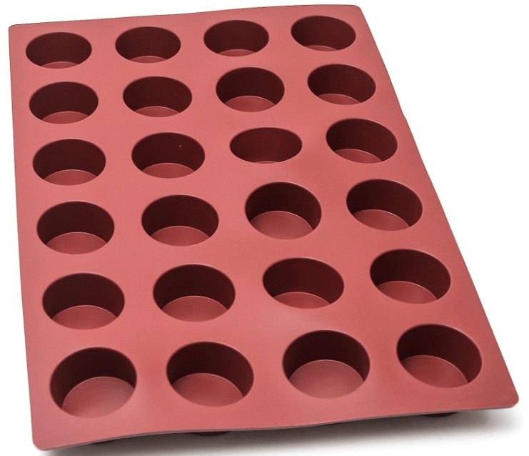 תבנית סיליקון 60/40 ס"מ 24 שקעים קלינדר 80/28 מ"מ MAE