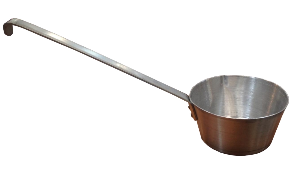 קלחת אלומיניום 18 ס"מ ידית ארוכה תוצרת הארץ 1.5 ליטר(תואם 1018)